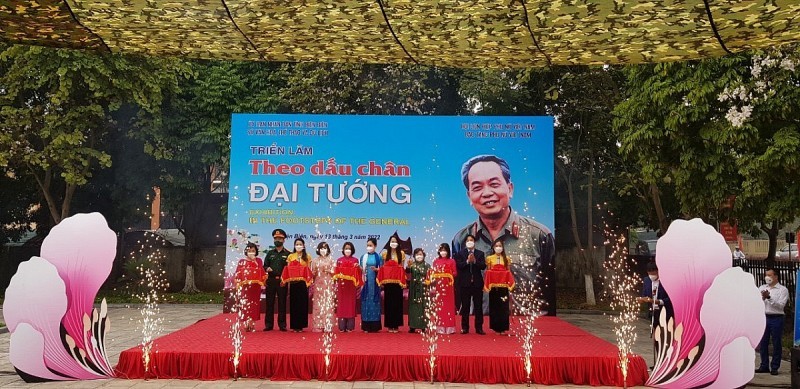 Lễ hội Hoa Ban: Triển lãm ‘Theo dấu chân Đại tướng”