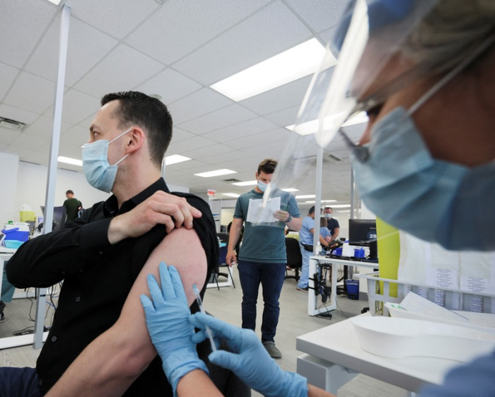 Nhiều nước bắt đầu tiêm vaccine để ngăn chặn bệnh đậu khỉ