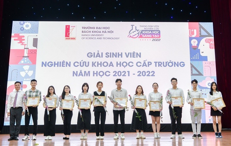 ĐH Bách khoa Hà Nội: Sinh viên là tác giả chính, tác giả liên hệ của nhiều công bố khoa học