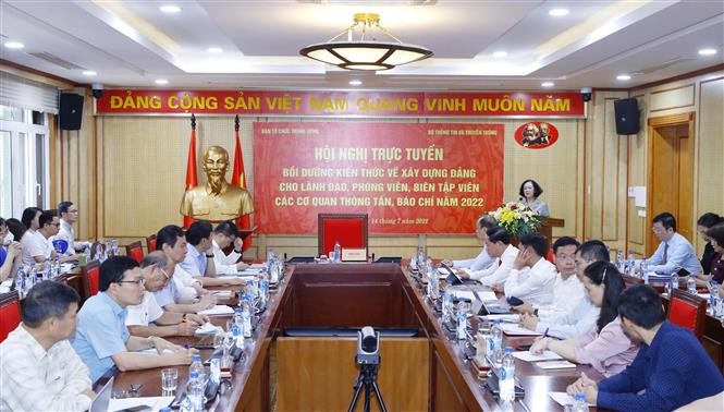 Tuyên truyền về công tác xây dựng, chỉnh đốn Đảng là yêu cầu rất quan trọng