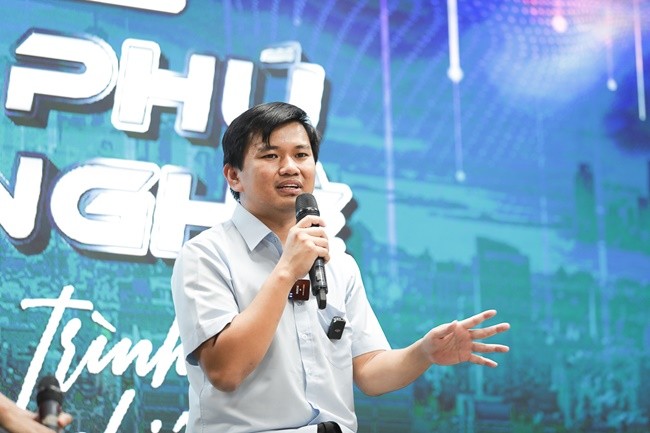 Tại sao phải nằm chờ thời khi các bạn có xuất phát điểm tốt hơn Vương Phạm 14 năm trước!