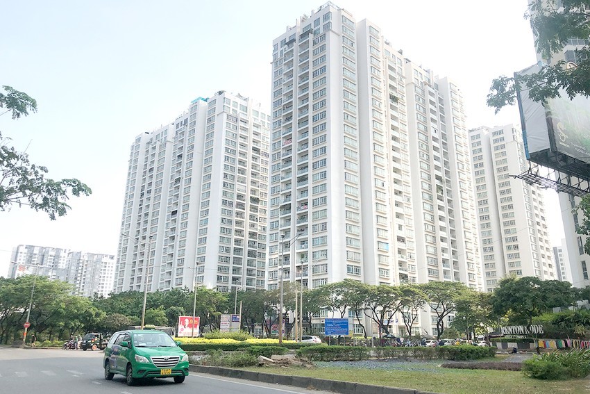 Người mua nhà Hà Nội "cụt hứng" do loạt dự án căn hộ mới có giá quá cao