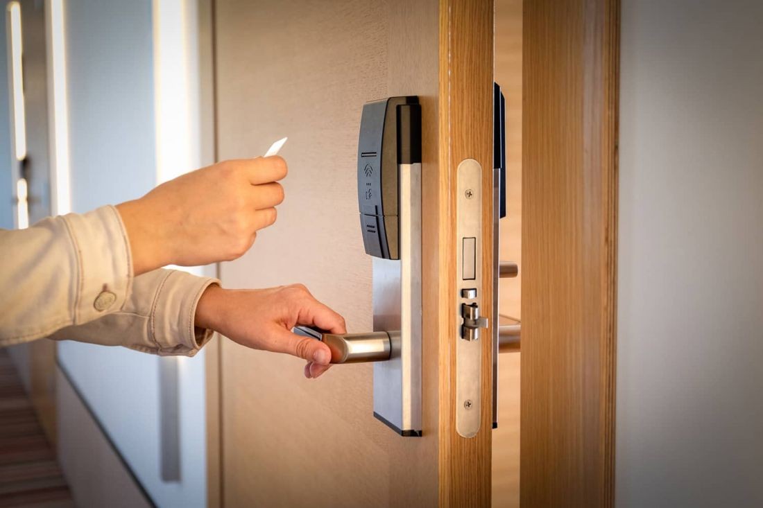Khóa cửa điện tử thông minh loại nào tốt nhất hiện nay?