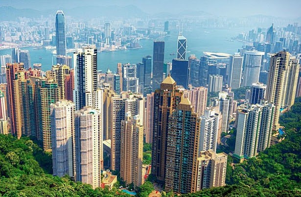 Khối lượng đầu tư bất động sản “bốc hơi” 17% trong nửa năm