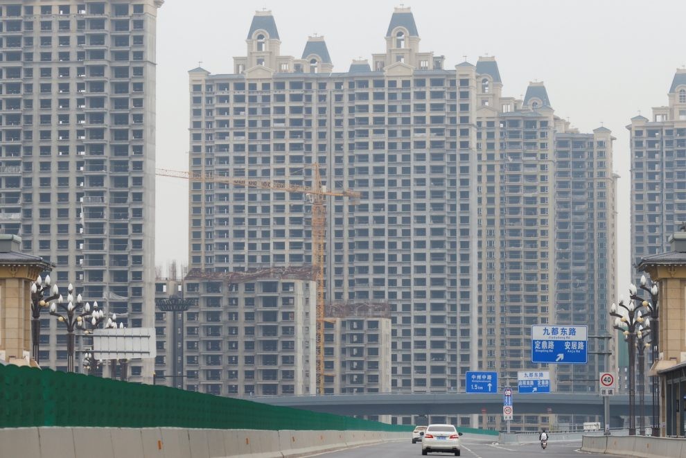Các quỹ đầu tư châu Á thiệt hại nặng vì bất động sản Trung Quốc