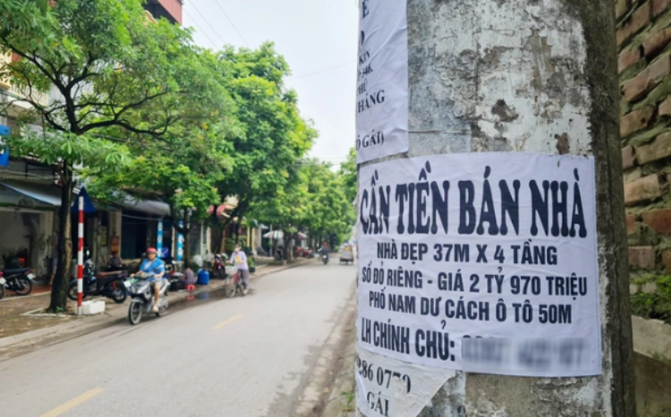 Nhà đầu tư “ôm tiền” chờ giảm giá