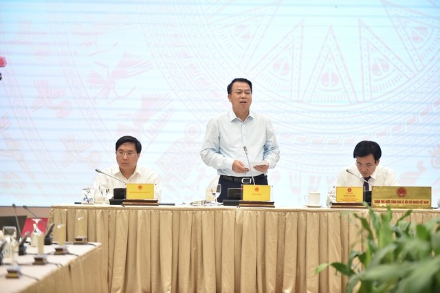 Thứ trưởng Bộ Tài chính nói gì về thời gian cổ phiếu FLC, ROS được giao dịch trở lại