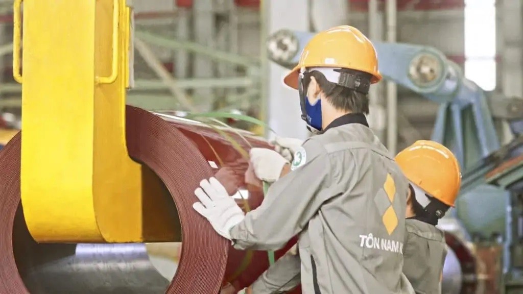 EU và Mỹ thay đổi chính sách thương mại, xuất khẩu thép mạ gặp khó