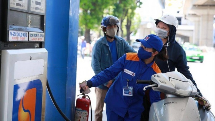 Đề xuất giảm 50% thuế tiêu thụ đặc biệt, GTGT với xăng, dầu