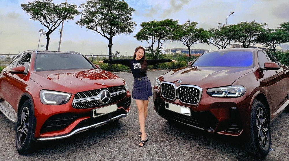 Nữ diễn viên Bảo Thanh khoe ảnh bên 2 "xế hộp" tiền tỷ, BMW X4 2022 là điểm nhấn