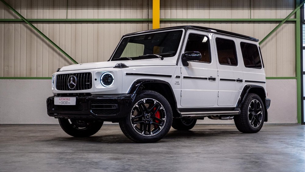 Nhà đầu tư tiền điện tử ồ ạt rao bán xe sau khi sàn FTX phá sản, giá Mercedes-Benz G-Class "chạm đáy"