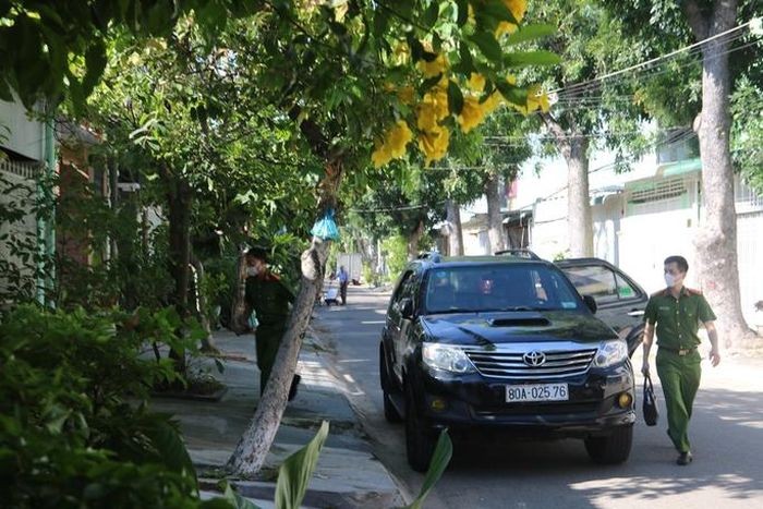 Khám xét nhà Phó Chủ tịch UBND tỉnh Bình Thuận Nguyễn Văn Phong