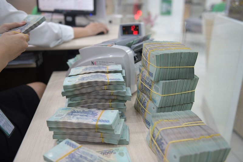 Nhìn lại hai đợt tăng lãi suất trong năm 2022