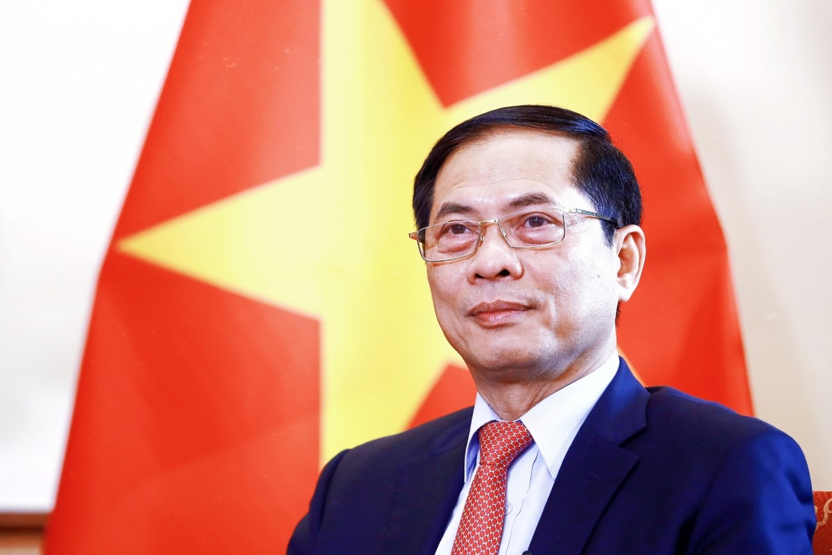 Bộ trưởng Bùi Thanh Sơn: Phát triền nền ngoại giao Việt Nam “vừa hồng vừa chuyên”