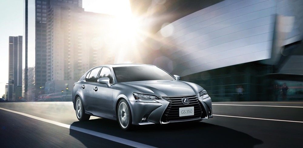 Mới ra Tết, Lexus Việt Nam đã thông báo triệu hồi 64 xe vì lỗi bình nhiên liệu dẫn đến cháy nổ