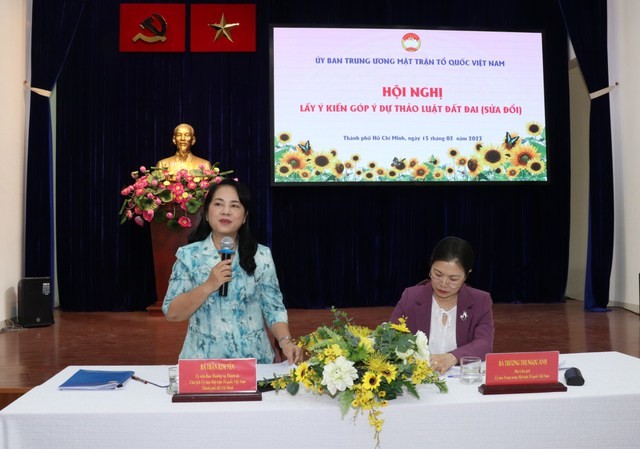 Ủng hộ bỏ quy định “hộ gia đình sử dụng đất”