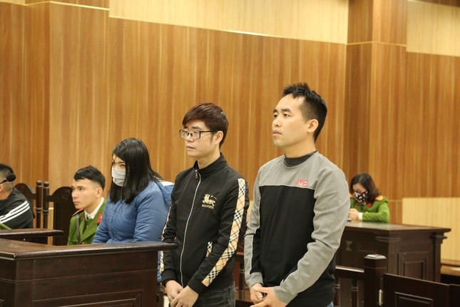Lừa bán đất ngoại giao, chiếm đoạt 100 tỉ đồng, cựu cán bộ lãnh án chung thân