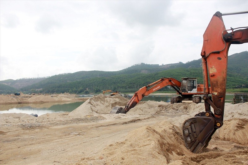 Vật liệu khan hiếm, giá tăng vọt, Phó Thủ tướng ra chỉ đạo “nóng”