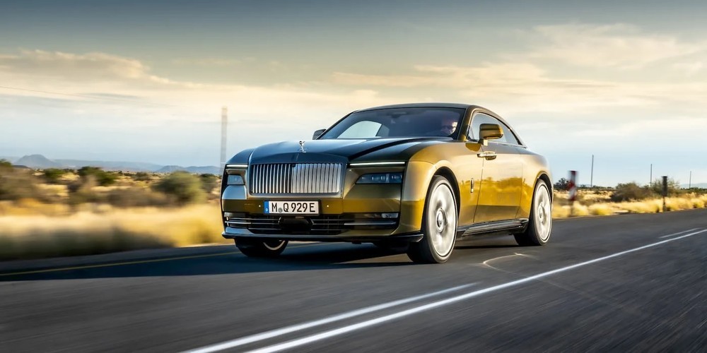 Rolls-Royce sẽ chỉ sản xuất xe điện kể từ năm 2030