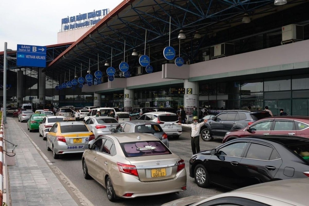 Đề xuất triển khai thu phí tự động không dừng ETC đối với xe ô tô ra vào sân bay