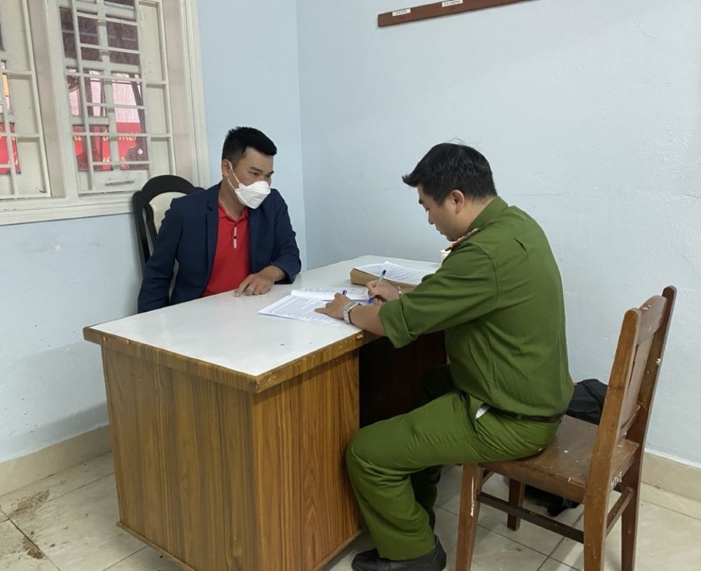 Bắt đối tượng lừa đảo góp vốn mua nhà ‘ngộp bank’