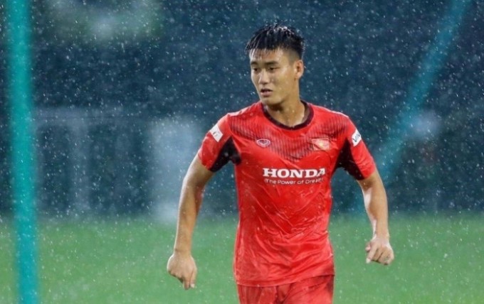 Tiền vệ từng được gọi lên tuyển U23 khi 18 tuổi bất ngờ tuyên bố giải nghệ