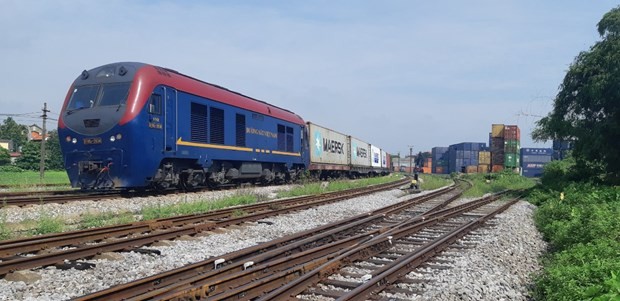 Kết luận của Bộ Chính trị về định hướng phát triển đường sắt Việt Nam đến năm 2030
