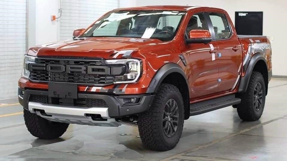 Sau nhiều tin đồn, cuối cùng Ford Ranger Raptor 2023 chính hãng cũng đã có mặt tại Việt Nam, ra mắt cuối tháng này?