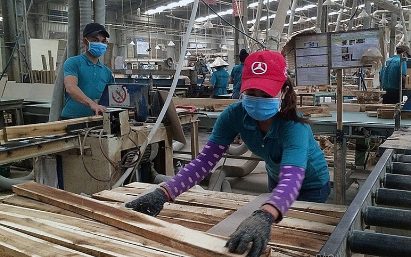 Việt Nam là thị trường cung cấp đồ nội thất bằng gỗ lớn thứ 4 cho Canada