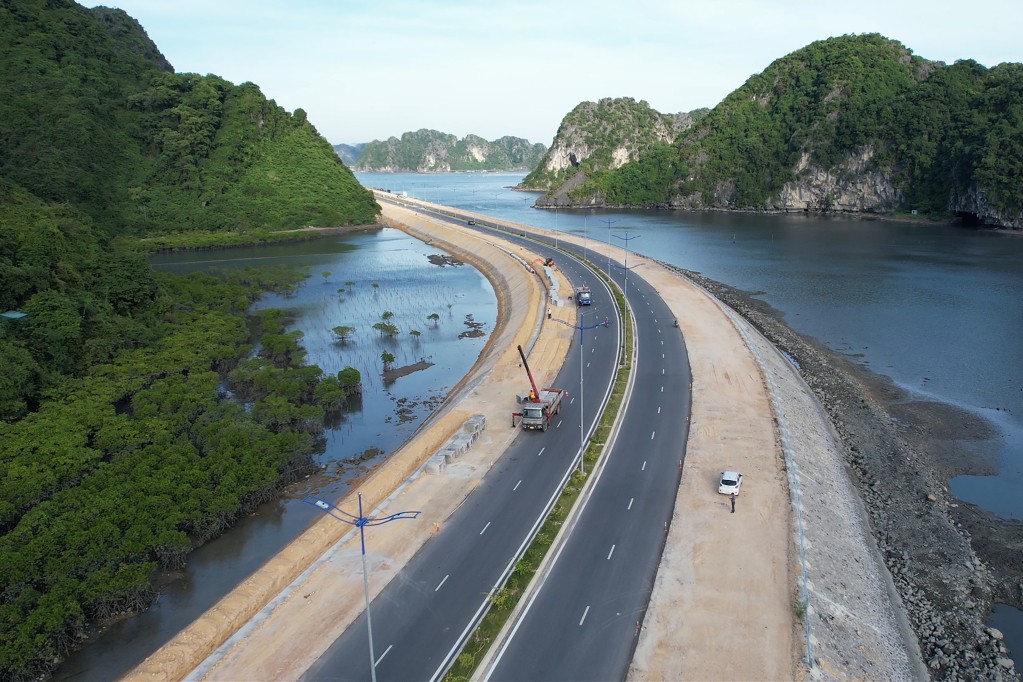 Quảng Ninh dồn lực hoàn thành đường bao biển Hạ Long – Cẩm Phả trước 30.4