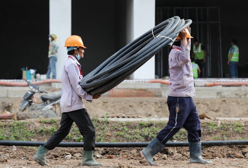 Thủ tướng: Tự ý nâng giá, ép giá vật liệu xây dựng làm đường cao tốc sẽ bị thu hồi giấy phép