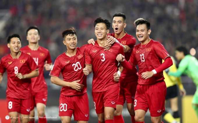 ĐT Việt Nam thăng tiến bất ngờ, cho Thái Lan hít khói trên BXH FIFA