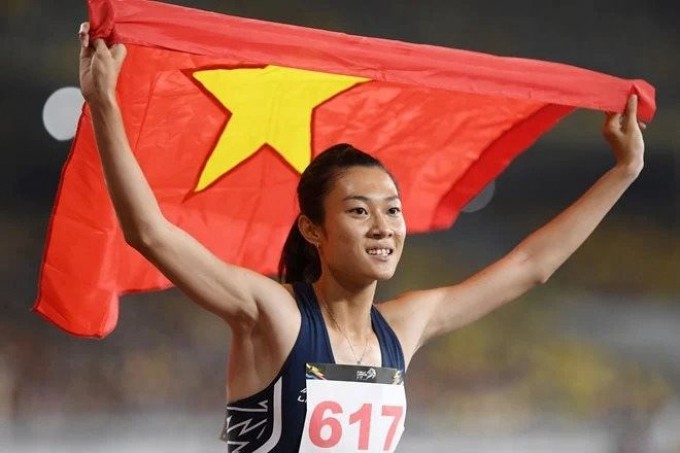 'Nữ hoàng tốc độ' Tú Chinh vẫn sẽ dự SEA Games 32