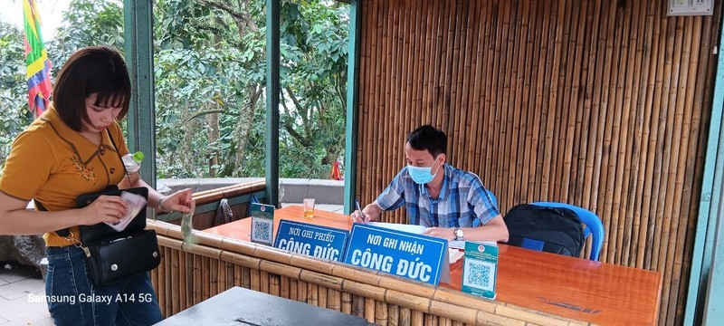 Đền Hùng tiếp nhận công đức bằng mã QR