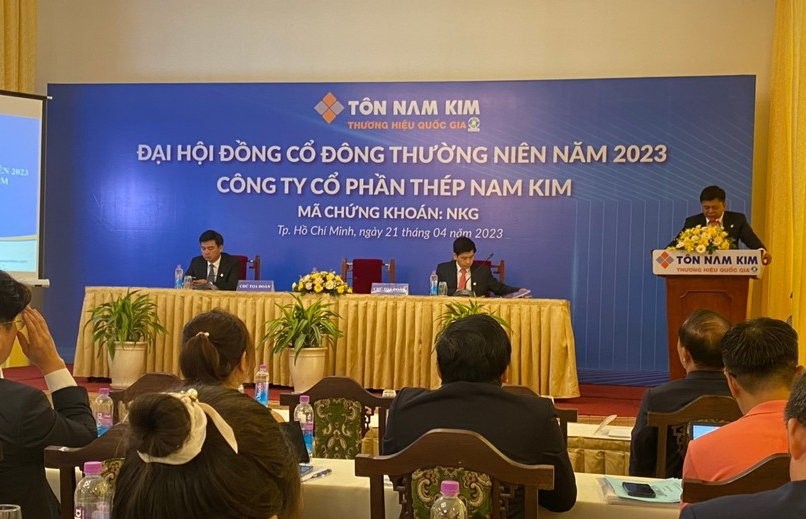 Chủ tịch Thép Nam Kim: Công ty còn hơn 1.600 tỉ lợi nhuận nhưng không thể chia cổ tức, mong cổ đông thông cảm