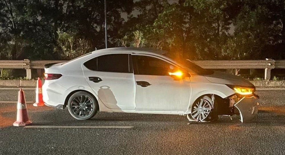 Bị tai nạn do đơn vị vận chuyển làm rơi hòn đá trên cao tốc, chủ xe Honda City bức xúc vì đã không được đền bù còn bị đổ cho là lái kém