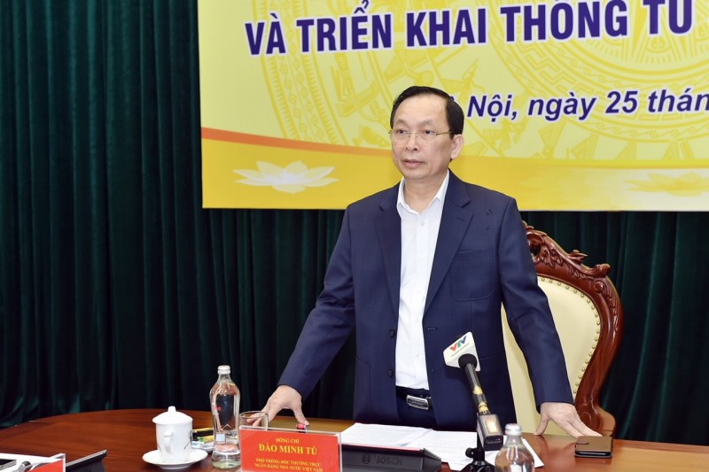 Yêu cầu ngân hàng giải trình vì sao huy động lãi suất thấp nhưng cho vay cao