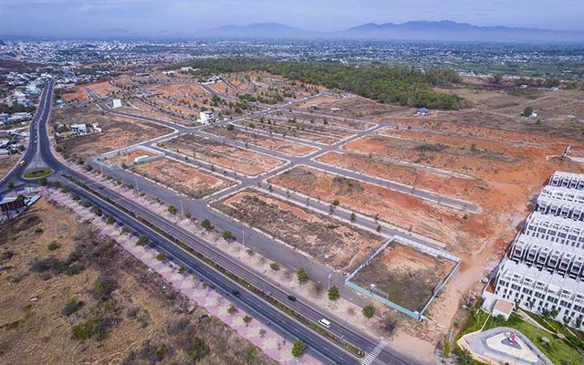 Tân Việt Phát thu lời 500 tỉ đồng nhờ phân lô bán nền đất nghĩa trang ở Phan Thiết