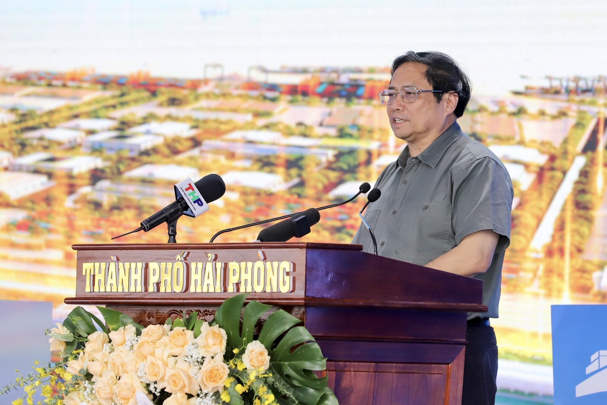 Thủ tướng dự lễ khởi công khu phi thuế quan cảng biển lớn nhất Việt Nam