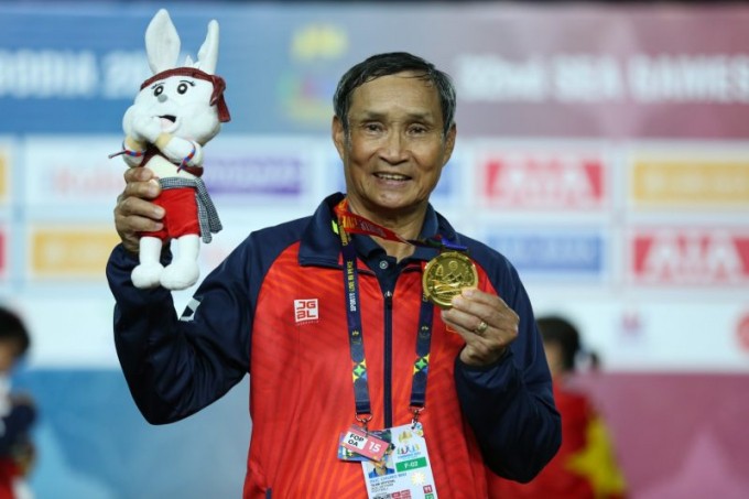 HLV Mai Đức Chung tiết lộ bất ngờ sau chức vô địch SEA Games 32