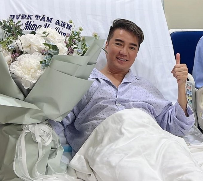 Hủy loạt show vì phải nhập viện phẫu thuật, sức khỏe của Đàm Vĩnh Hưng hiện giờ ra sao?