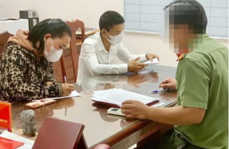 Chuyển cuộc gọi đến đường dây nóng sai quy định, 2 đối tượng bị phạt 11 triệu đồng