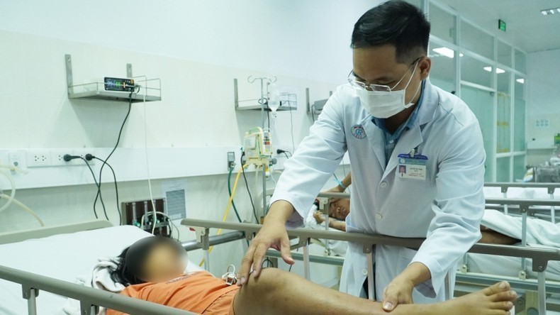Tìm nguồn thuốc hiếm để hỗ trợ Việt Nam điều trị bệnh nhân bị ngộ độc botulinum