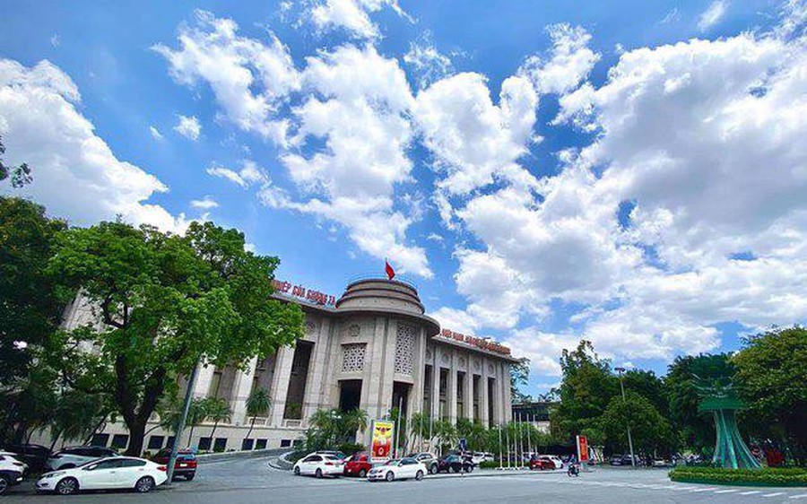 Sau hạ lãi suất, Ngân hàng Nhà nước tiếp tục họp bàn để giảm lãi suất cho vay