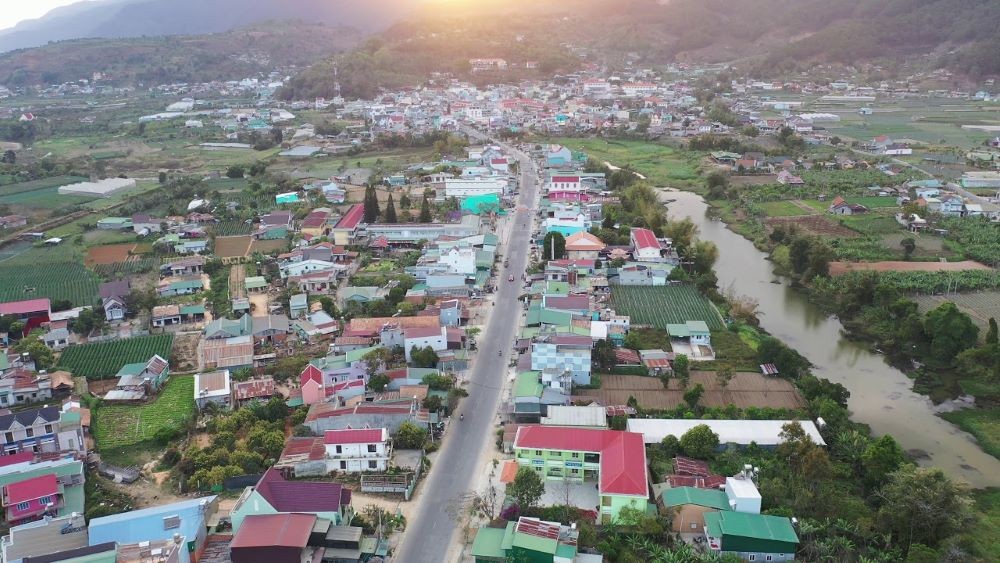Trúng đấu giá, ‘ngã ngữa’ khi biết lô đất đã được cấp sổ đỏ cho người khác