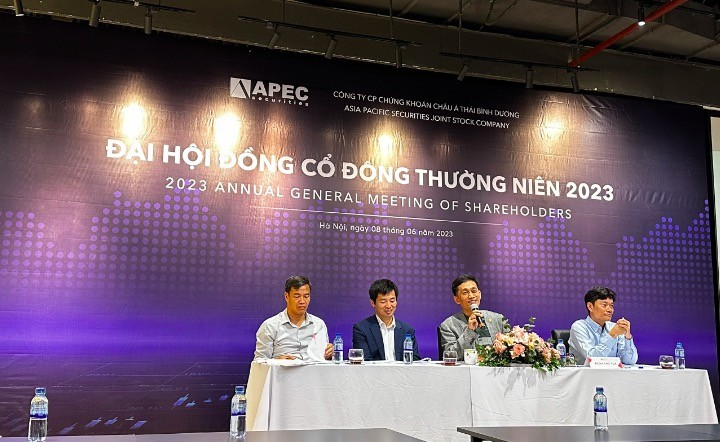 Chứng khoán APEC lên kế hoạch nâng vốn điều lệ lên 2.000 tỉ đồng