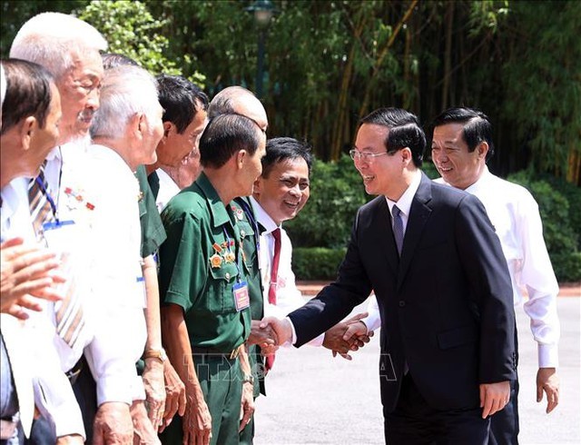 Chủ tịch nước ký Quyết định tặng quà cho người có công với cách mạng nhân kỷ niệm 76 năm Ngày Thương binh - Liệt sĩ