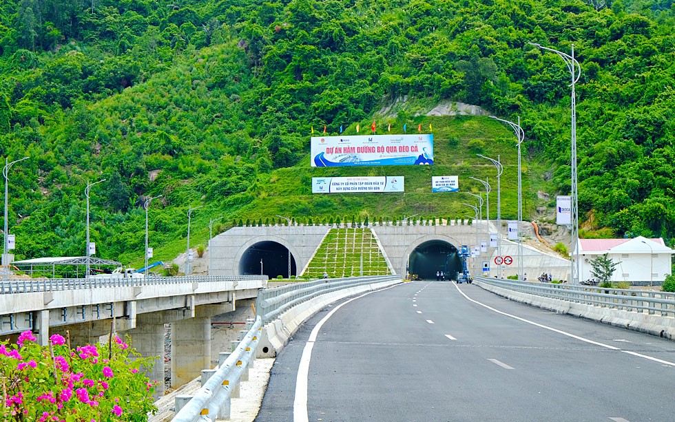 “Vua hầm” Đèo Cả muốn làm sân bay, đường sắt tốc độ cao, metro