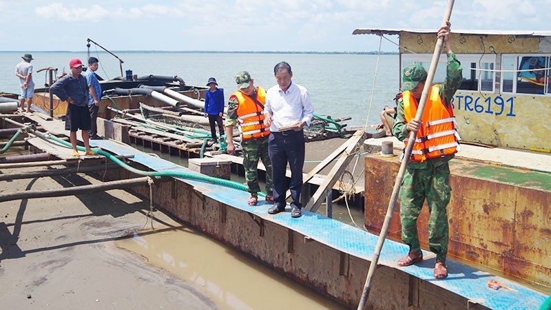 Ngăn chặn hoạt động khai thác cát trái phép