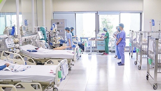 Trẻ tử vong vì được "chữa bệnh" bằng dao lam